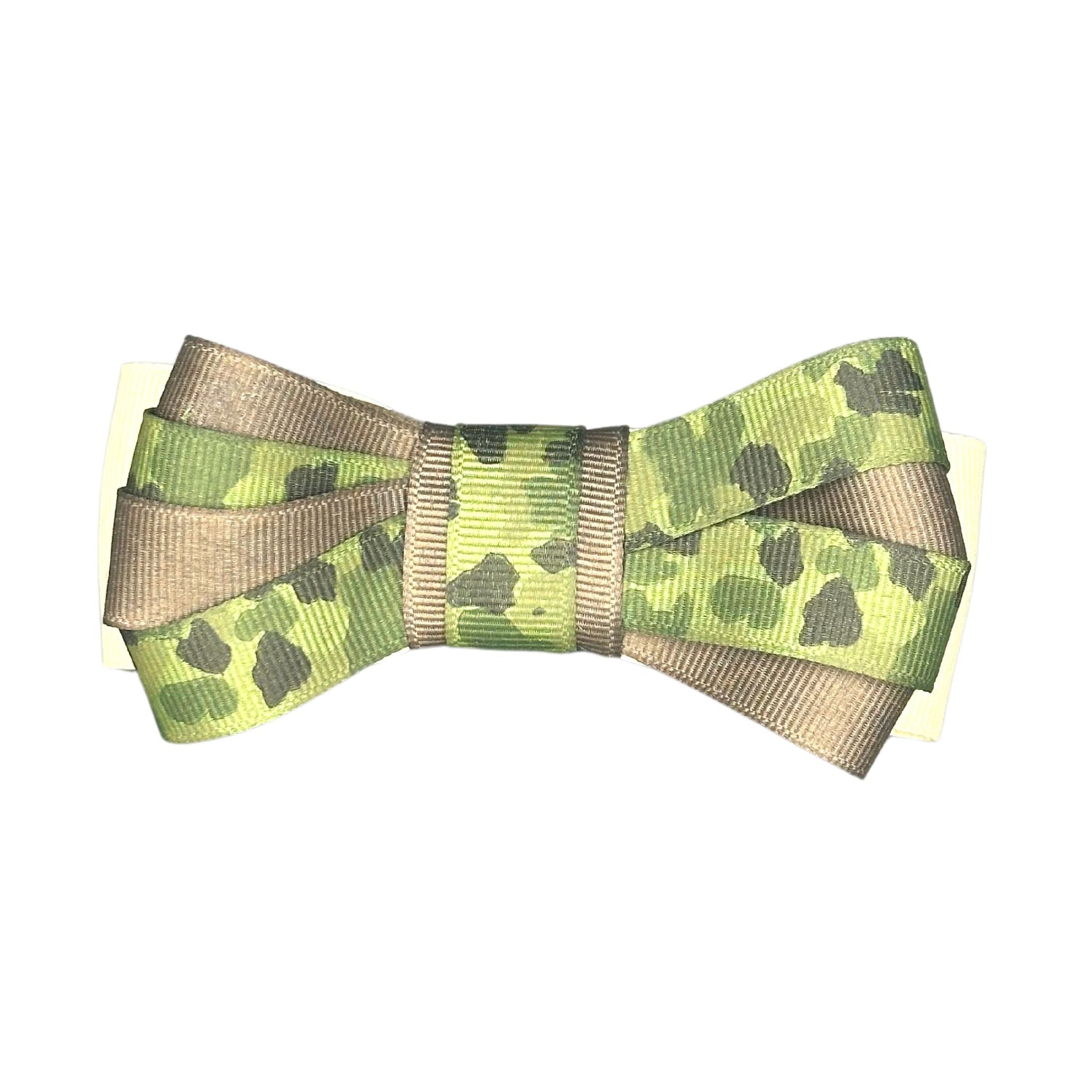 Dog Collar Bow: Elevate your dog's style with our Camouflaged Dog Collar Bow